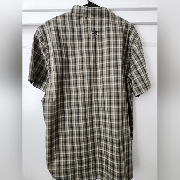 Arc'teryx Button Down Shirt - Picture 2 of 4